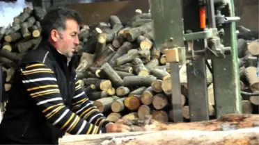 Oduncudan İlginç Sevgililer Günü Afişi: Oduncuyum, Ama Odun Değilim