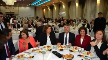 Pir Sultan'dan Dayanışma Yemeği'ne Selvi Kılıçdaroğlu da Katıldı