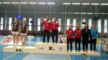 Badmintoncular Macaristan'dan Madalya ile Döndüler