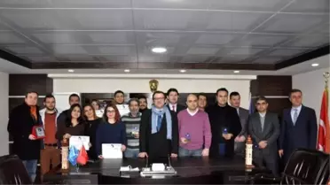 Bilgisayarlı Muhasebe Kursiyerlerin Sertifika Sevinci