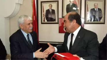 MHP'de Devir Teslim Töreni