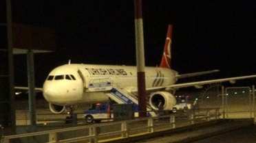 Ünlüleri Taşıyan Uçak Hava Muhalefeti Nedeniyle Çorlu'ya İndi