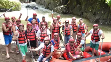 Termo Teknik Evomax'ın Satış Başarısını Bali'de Kutladı