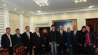 Genç Yeteneklerden Vali Demirtaş'a Teşekkür Ziyareti