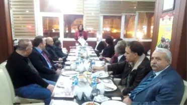 Iğdır'da Kansere Gülümse Derneğinin Toplantısı