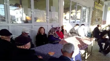 Ak Partili Aday Adayı Şimdiden Oy İstemeye Başladı