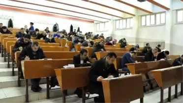 Atatürk Üniversitesi Açıköğretim Fakültesi, Öğrencilerine Kapsamlı Bütünleme Sınavı Düzenledi