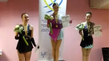 Buz Patenciler, Bosna'dan Madalyalarla Döndü