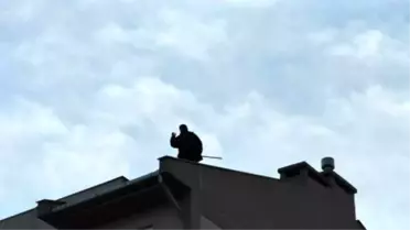 Engelli Otobüsü İçin Çatıda Eylem Yaptı