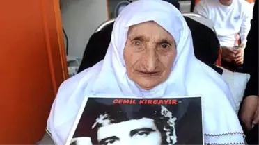 Berfo Ana Belgeseli'ne Yoğun İlgi
