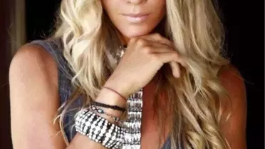 Ivana Sert 20 Liralık Ceketiyle Hava Attı