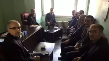 Aday Adayı Peker, Tatvan'daki Stk ve Esnaflarla Bir Araya Geldi
