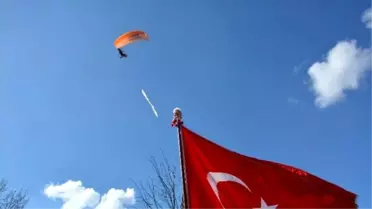 Deve Kervanı Balıkesir Sokaklarında