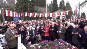 Necmettin Erbakan Mezarı Başında Anıldı