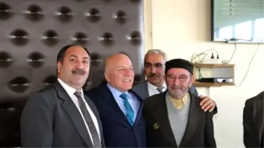 Başkan Sekmen Köprüköy'de Muhtarları Dinledi