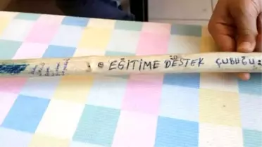 'Eğitime Destek' Yazılı Sopasıyla Öğrencilere Vurdu, Meslekten Atıldı