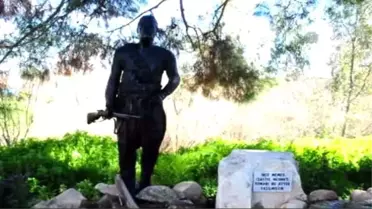 Yaşar Kemal, 'İnce Memed' Anıtı Başında Anıldı