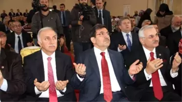 Bakan Güllüce: 'Türkiye Münevver İnsan Problemi Yaşıyor'