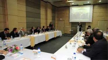 İnönü Üniversitesi'nde 'Kamu-üniversite-sanayi İşbirliği' Toplantısı