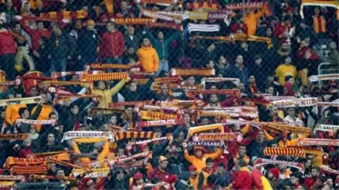 Galatasaray Yönetimi'nden 'Yalnız Değilsin' Mesajı