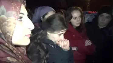 Kars'ta Kız Öğrenciler, Ölen Safinaz Öretmen İçin Yol Kapattı Ek