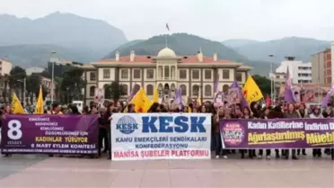 Manisa'da Kadınlar Şiddete Karşı Yürüdü