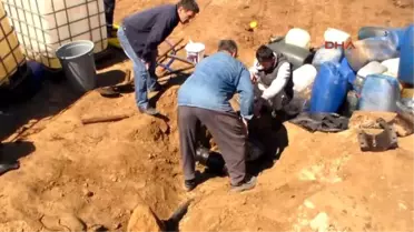 Elazığ Boru Hattı Delindi, Köylüler Mazotu Bidonla Götürdü