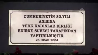 Edirne'de Özgür Kadın Heykeli Törenle Yeni Yerine Taşındı