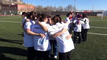 Şırnak'ta Sağlıkçı Kadınlar Futbol Maçı Oynadı