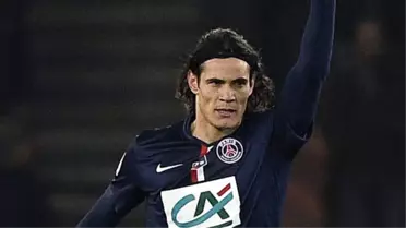 Cavani'nin Napoli'ye Dönmesi İçin de Laurentiis'in Görevi Bırakması Gerek