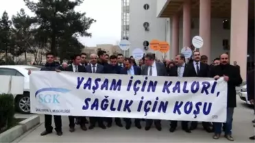 00 Kişinin Katıldığı 2 Kilometrelik Yürüyüşü 15 Kişi Tamamladı