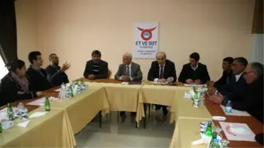 Yozgat Et Süt Kurumu Küçükbaş Hayvan Üreticilerine Alım Garantisi Verdi