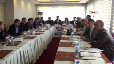 Batman'da Toplanan Bölge Baroları Çatışmasızlık, Barışa Dönüşmelidir