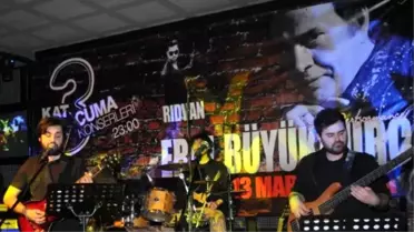 Erol Büyükburç, Konser Vereceği Salonda Anıldı