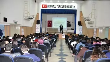 Öğrencilere 'Parayı Yönetebilme' Eğitimi Verildi