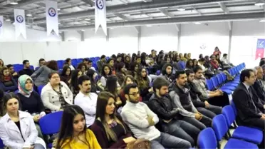 İzmir'de AB'nin Geleceği ve Türkiye İlişkileri Masaya Yatırıldı