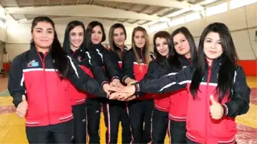 U-23 Kadın Güreş Milli Takımı, Avrupa Şampiyonasına Hazır