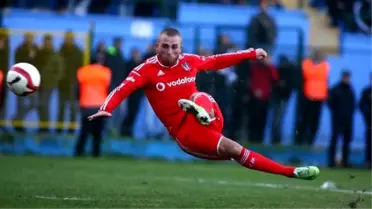 Gökhan Töre: 2 Yıl Daha Beşiktaş'tayım