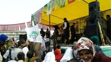 Hınıs'ta Nevruz Kutlaması