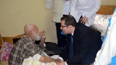 Yaşlılar Evlerinde Ziyaret Edildi