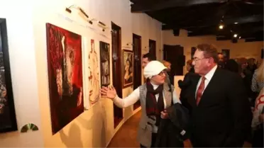 Ko-mek Tuvalleri Sergi Oldu