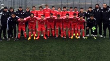 Beşiktaş U13 Futbol Takımı, Beylerbeyi'ni 18-0 Yendi