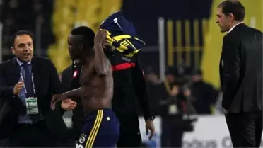 Emenike Ceza Alacak Mı?