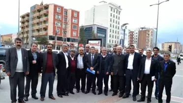 Muhtarlardan Siyasilere Tepki