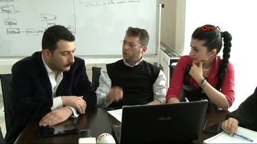 İzmir MHP İzmir'de Sosyal Medya Fenomeni Eğitimi