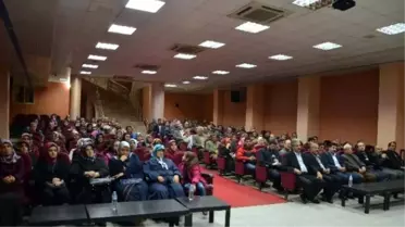 İslam Dünyasını Kuşatan Fitneler ve Tevhidin Merkezi Ehl-i Beyt' Konulu Panel