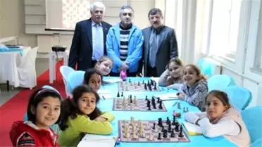 Yalova'da Organize Edilen Satranç Milli Takım Kampı Sona Erdi