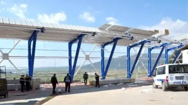 Çatıdan Düşen İşçi Ağır Yaralandı