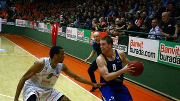 Banvit: 83 - Khimki: 82