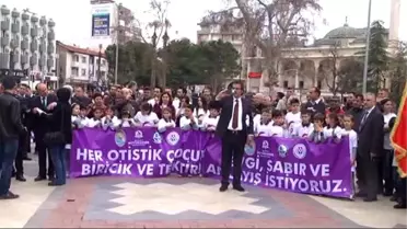 Dünya Otizm Farkındalık Günü